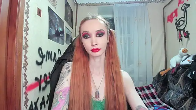 Roxy Silver online show from February 21, 1:00 am