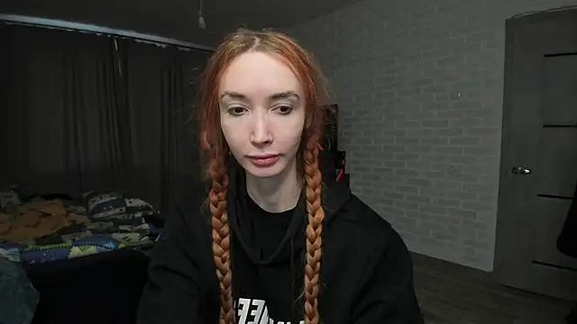 Roxy Silver online show from February 26, 4:58 am