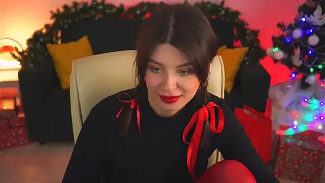 Snapshot of NicoleMun chatting on December 5, 4:55 pm NicoleMun online show from December 5, 4:55 pm