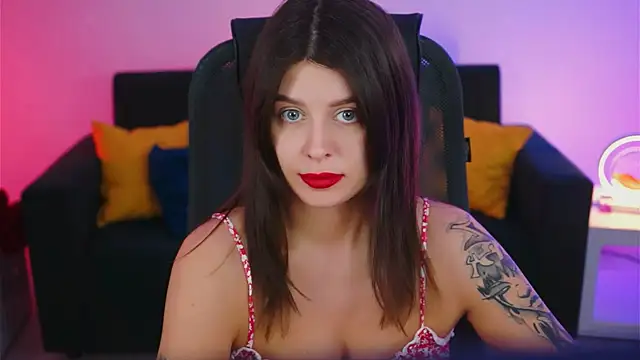 Snapshot of NicoleMun chatting on February 22, 8:50 am NicoleMun online show from February 22, 8:50 am