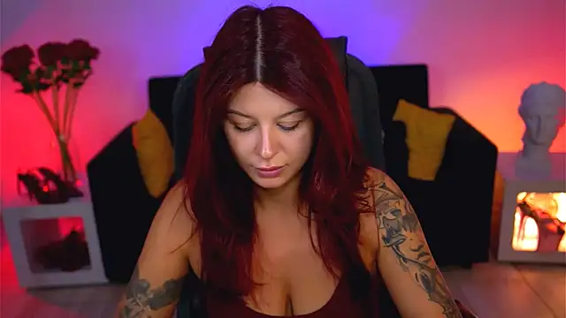 Snapshot of NicoleMun chatting on October 14, 12:50 pm NicoleMun online show from October 14, 12:50 pm