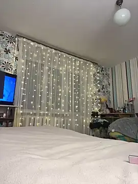 adel secret online show from February 18, 8:03 pm