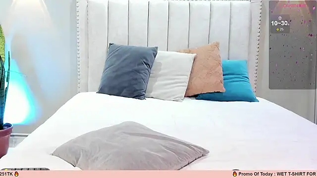  LaraMom  online show from March 20, 3:14 pm