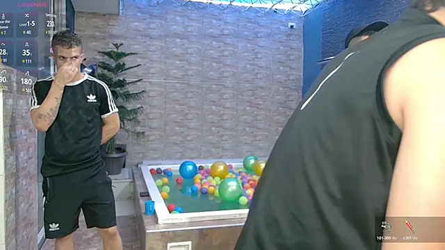 Snapshot of Boysgang_sex chatting on October 23, 11:42 am Boysgang sex online show from October 23, 11:42 am