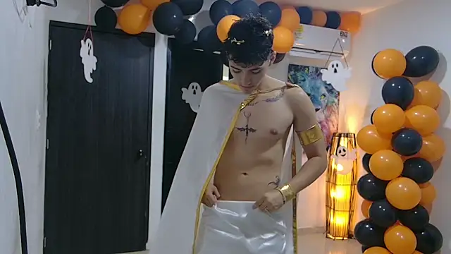 Snapshot of Boysgang_sex chatting on October 31, 11:33 am Boysgang sex online show from October 31, 11:33 am