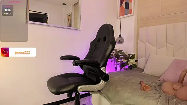 Snapshot of jenaa_ chatting on February 1, 3:07 pm jenaa online show from February 1, 3:07 pm