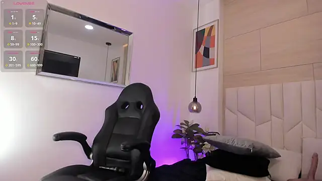 Snapshot of jenaa_ chatting on February 13, 2:52 pm jenaa online show from February 13, 2:52 pm