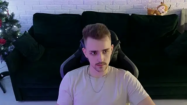 Larstar01 online show from January 7, 3:14 am