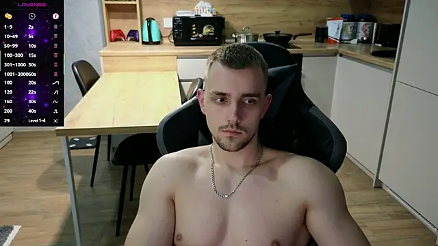 Larstar01 online show from March 9, 12:00 am