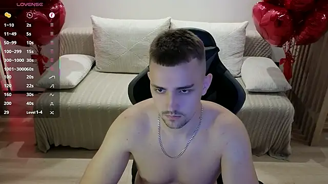 Larstar01 online show from October 3, 9:01 pm