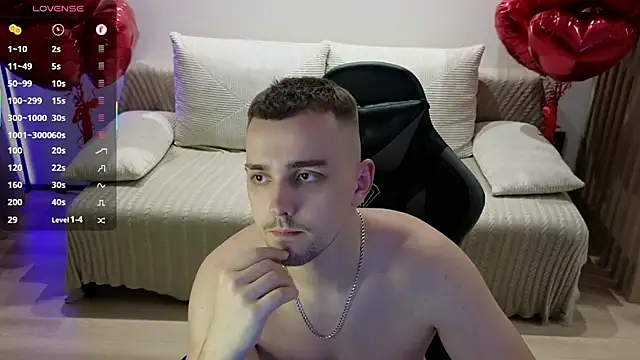 Larstar01 online show from October 28, 10:23 pm