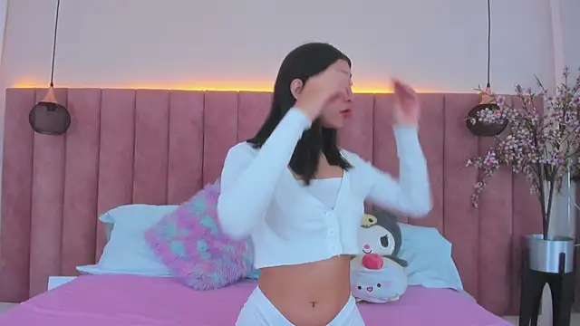 MarianaBranzz online show from January 23, 12:52 pm