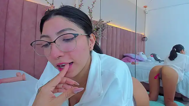 MarianaBranzz online show from February 10, 7:17 pm