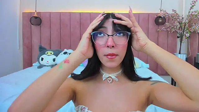 MarianaBranzz online show from February 24, 4:47 pm