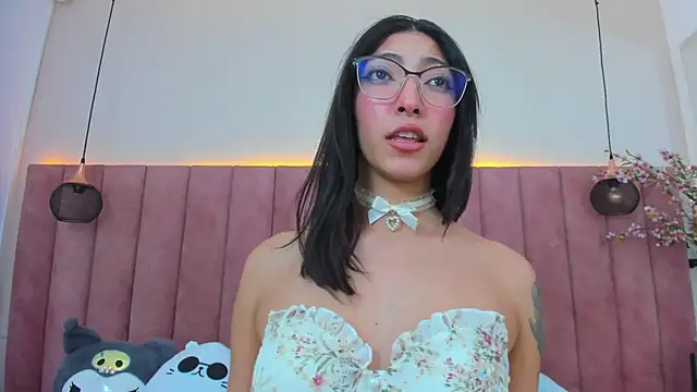 MarianaBranzz online show from February 25, 7:14 pm