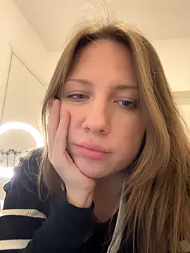 Snapshot of Sashabunny chatting on November 24, 7:46 pm Sashabunny online show from November 24, 7:46 pm