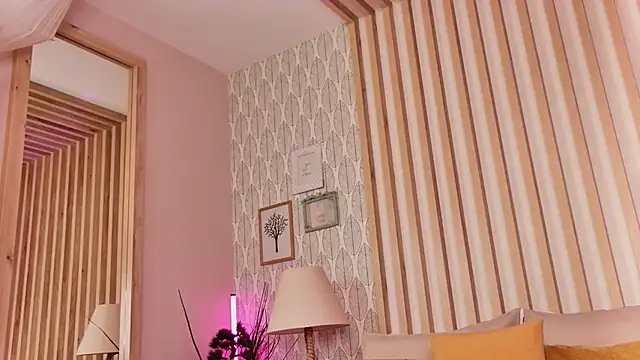 LunaWills  online show from October 7, 4:31 am