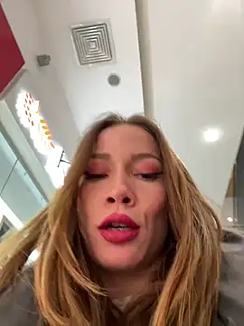 LavenderHot online show from December 11, 7:20 am