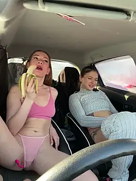 LavenderHot online show from January 13, 6:27 am