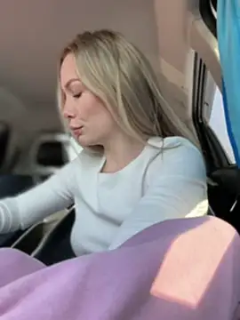 LavenderHot online show from March 5, 5:29 am