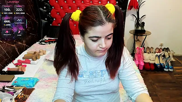 Anasunshine12 online show from February 14, 9:03 am