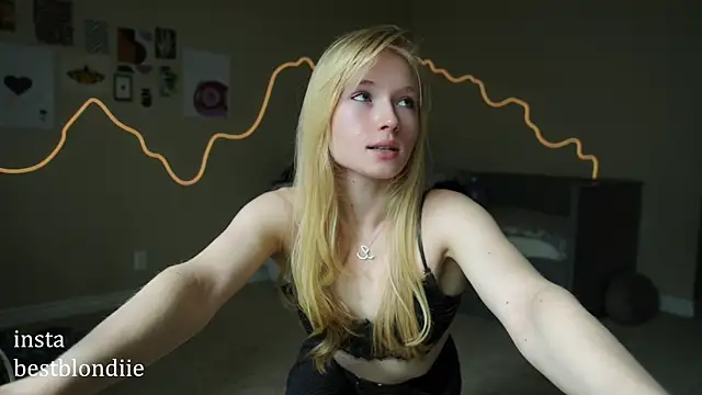 bestblonde online show from March 1, 6:21 pm