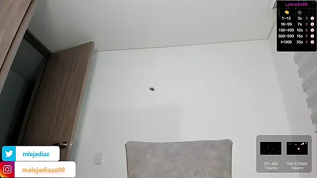 MalejaDiaz  online show from December 20, 8:12 pm