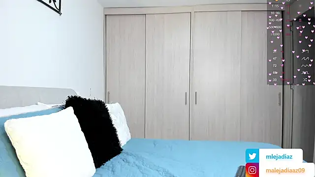 MalejaDiaz  online show from March 15, 3:27 pm