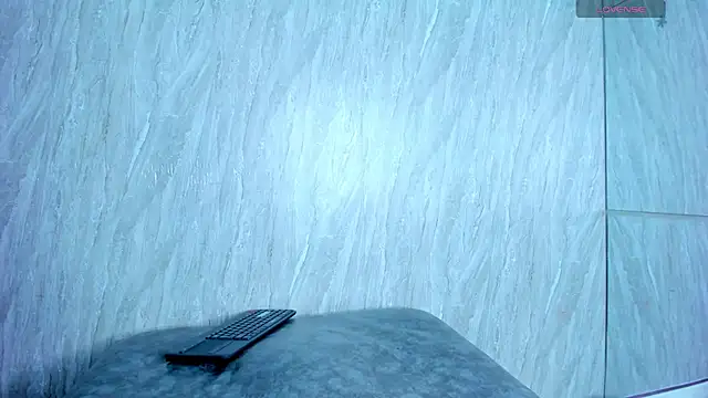 Snapshot of Hilary-banks chatting on December 19, 9:07 am Hilary-banks online show from December 19, 9:07 am