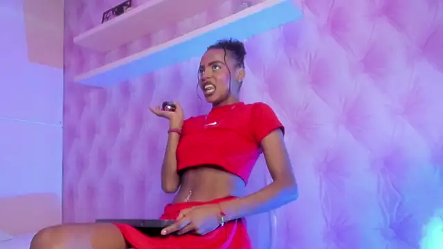 Snapshot of Hilary-banks chatting on March 8, 8:00 am Hilary-banks online show from March 8, 8:00 am