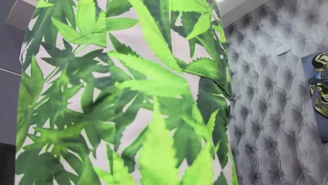 Snapshot of Hilary-banks chatting on September 18, 4:25 am Hilary-banks online show from September 18, 4:25 am