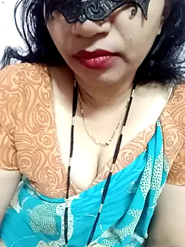 Snapshot of Hotanita99 chatting on February 5, 4:48 am Hotanita99 online show from February 5, 4:48 am