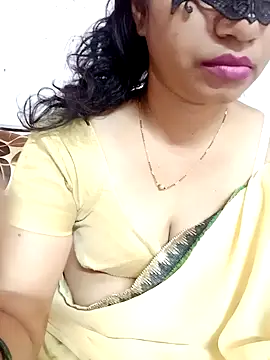 Snapshot of Hotanita99 chatting on February 18, 5:42 am Hotanita99 online show from February 18, 5:42 am