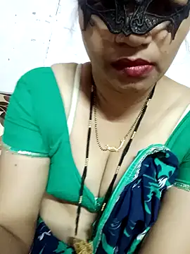 Snapshot of Hotanita99 chatting on February 26, 12:25 pm Hotanita99 online show from February 26, 12:25 pm