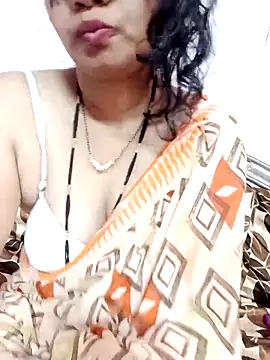 Snapshot of Hotanita99 chatting on March 8, 5:28 am Hotanita99 online show from March 8, 5:28 am