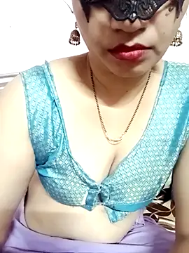 Snapshot of Hotanita99 chatting on October 9, 5:22 pm Hotanita99 online show from October 9, 5:22 pm