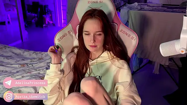 Snapshot of pearl_princess_ chatting on January 16, 12:34 am pearl princess online show from January 16, 12:34 am