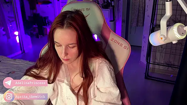 Snapshot of pearl_princess_ chatting on February 10, 2:19 am pearl princess online show from February 10, 2:19 am