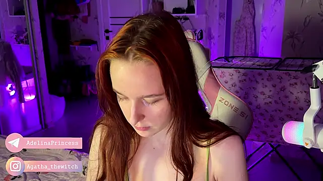 Snapshot of pearl_princess_ chatting on February 11, 2:25 am pearl princess online show from February 11, 2:25 am