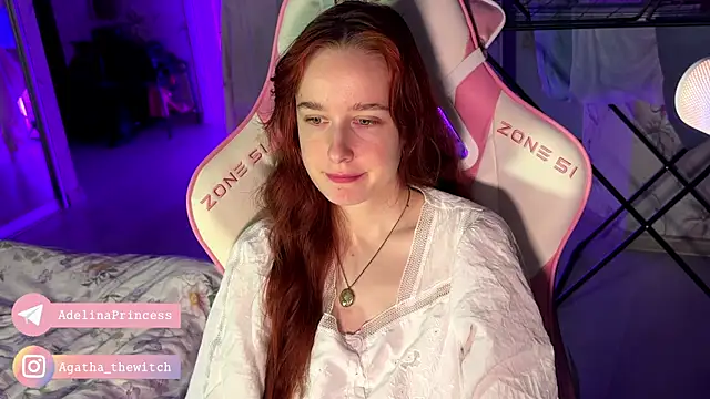 Snapshot of pearl_princess_ chatting on February 19, 11:46 pm pearl princess online show from February 19, 11:46 pm