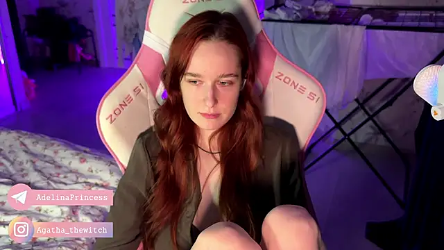 Snapshot of pearl_princess_ chatting on February 26, 12:38 am pearl princess online show from February 26, 12:38 am