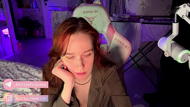 Snapshot of pearl_princess_ chatting on February 26, 3:42 am pearl princess online show from February 26, 3:42 am