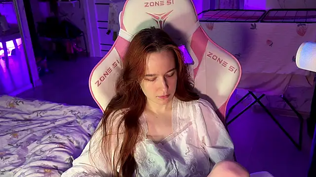 Snapshot of pearl_princess_ chatting on March 20, 1:24 am pearl princess online show from March 20, 1:24 am