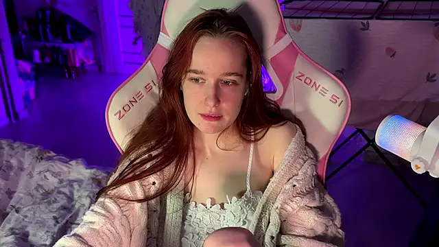 Snapshot of pearl_princess_ chatting on March 22, 12:06 am pearl princess online show from March 22, 12:06 am