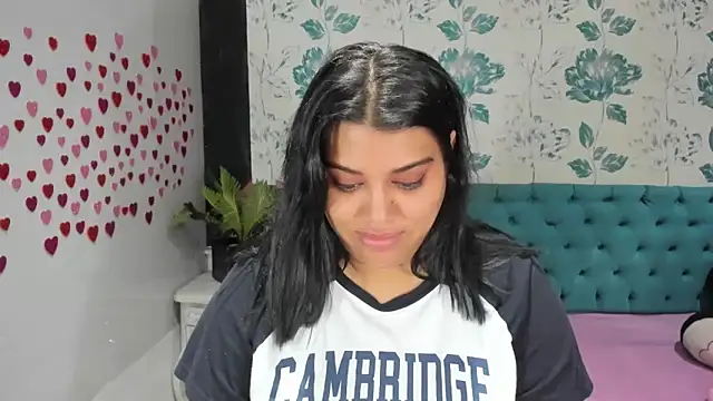 Snapshot of LindaBreeS chatting on February 3, 7:52 pm LindaBreeS online show from February 3, 7:52 pm