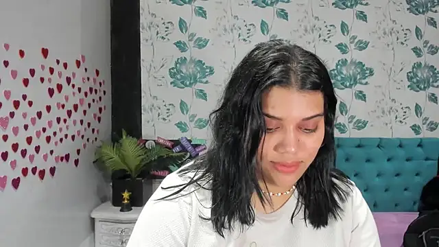 Snapshot of LindaBreeS chatting on February 10, 8:21 pm LindaBreeS online show from February 10, 8:21 pm