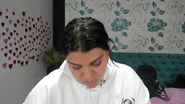 Snapshot of LindaBreeS chatting on February 21, 8:16 pm LindaBreeS online show from February 21, 8:16 pm