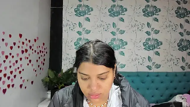 Snapshot of LindaBreeS chatting on March 9, 2:21 pm LindaBreeS online show from March 9, 2:21 pm