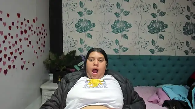 Snapshot of LindaBreeS chatting on March 9, 8:31 pm LindaBreeS online show from March 9, 8:31 pm