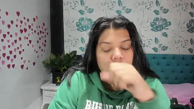 Snapshot of LindaBreeS chatting on March 14, 5:57 pm LindaBreeS online show from March 14, 5:57 pm